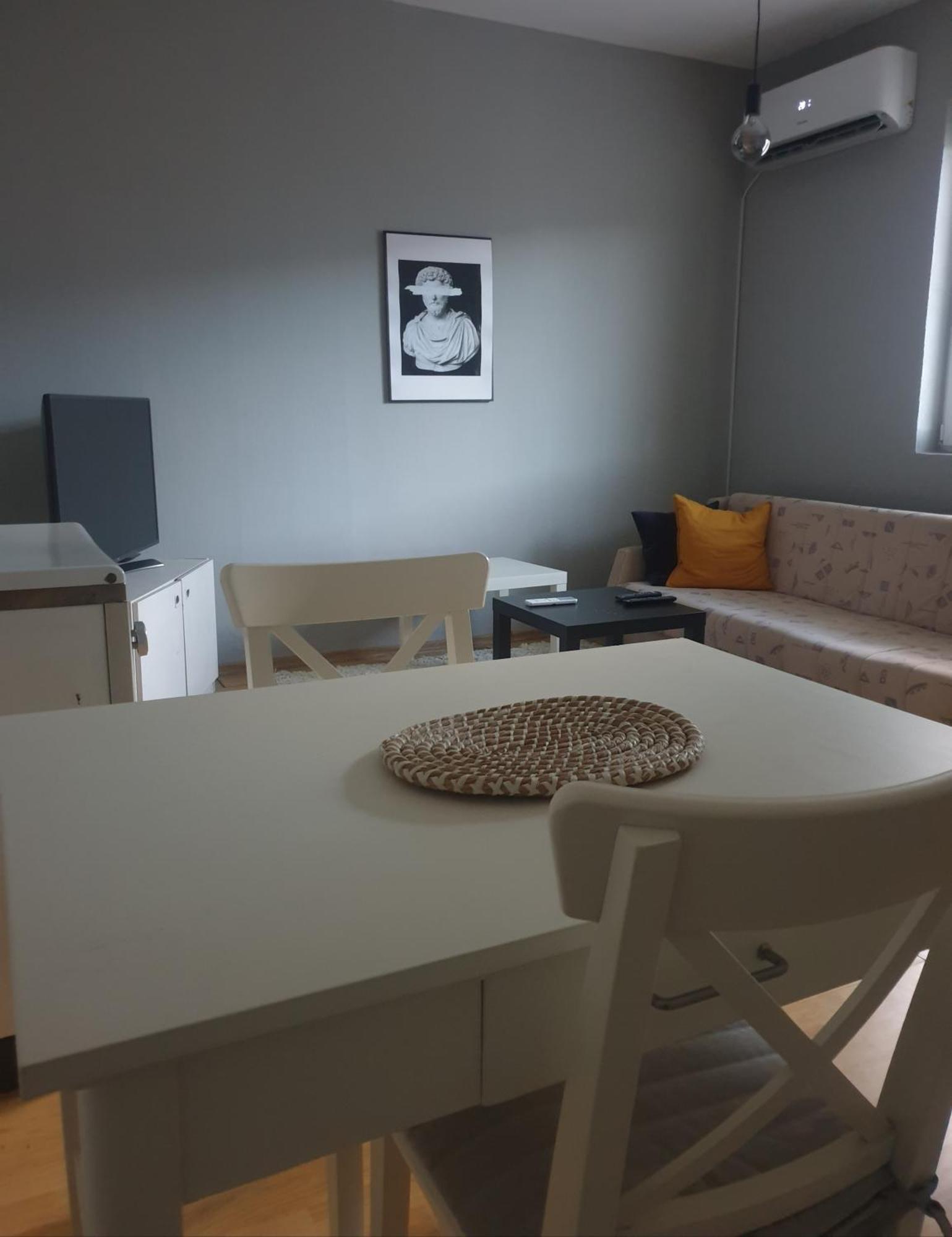 Novi Apartman 19 Фоча Экстерьер фото